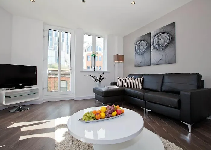 One White\'S Row Apartments