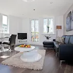 One White\'S Row Apartments